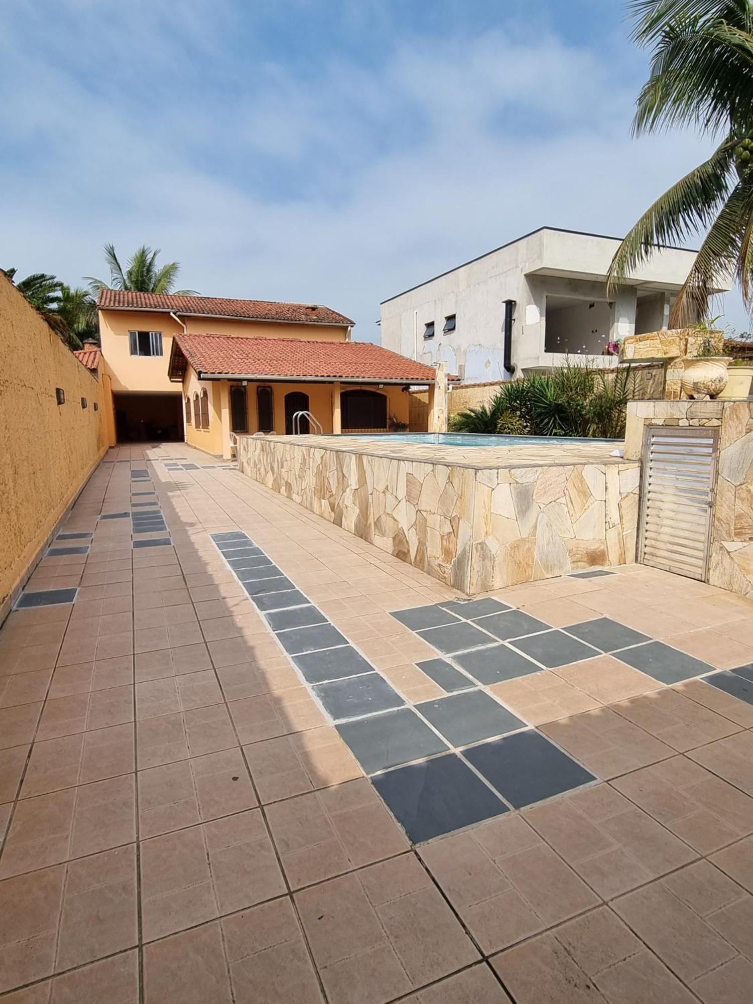Casa Com Piscina * Bertioga